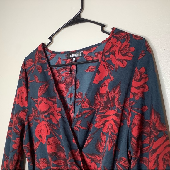 < NEW Missguided Wrap Dress > - Picture 4 of 6